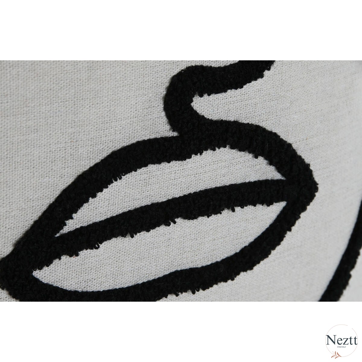 V5HDD61B0E49806CB8A957536BD307651C2R5662905P3